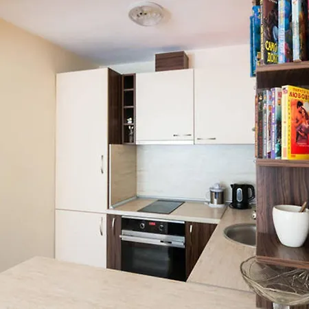 Relax In Lazur - Georgi Baev Str Apartman *