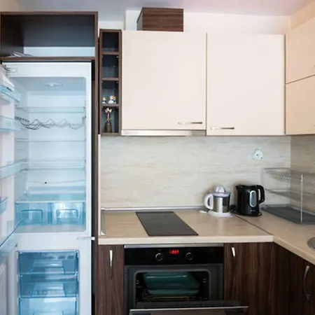 Relax In Lazur - Georgi Baev Str *