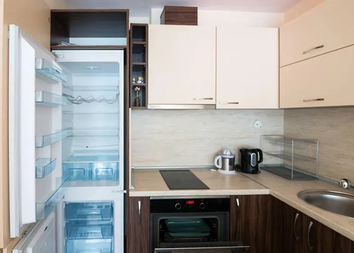 Relax In Lazur - Georgi Baev Str *